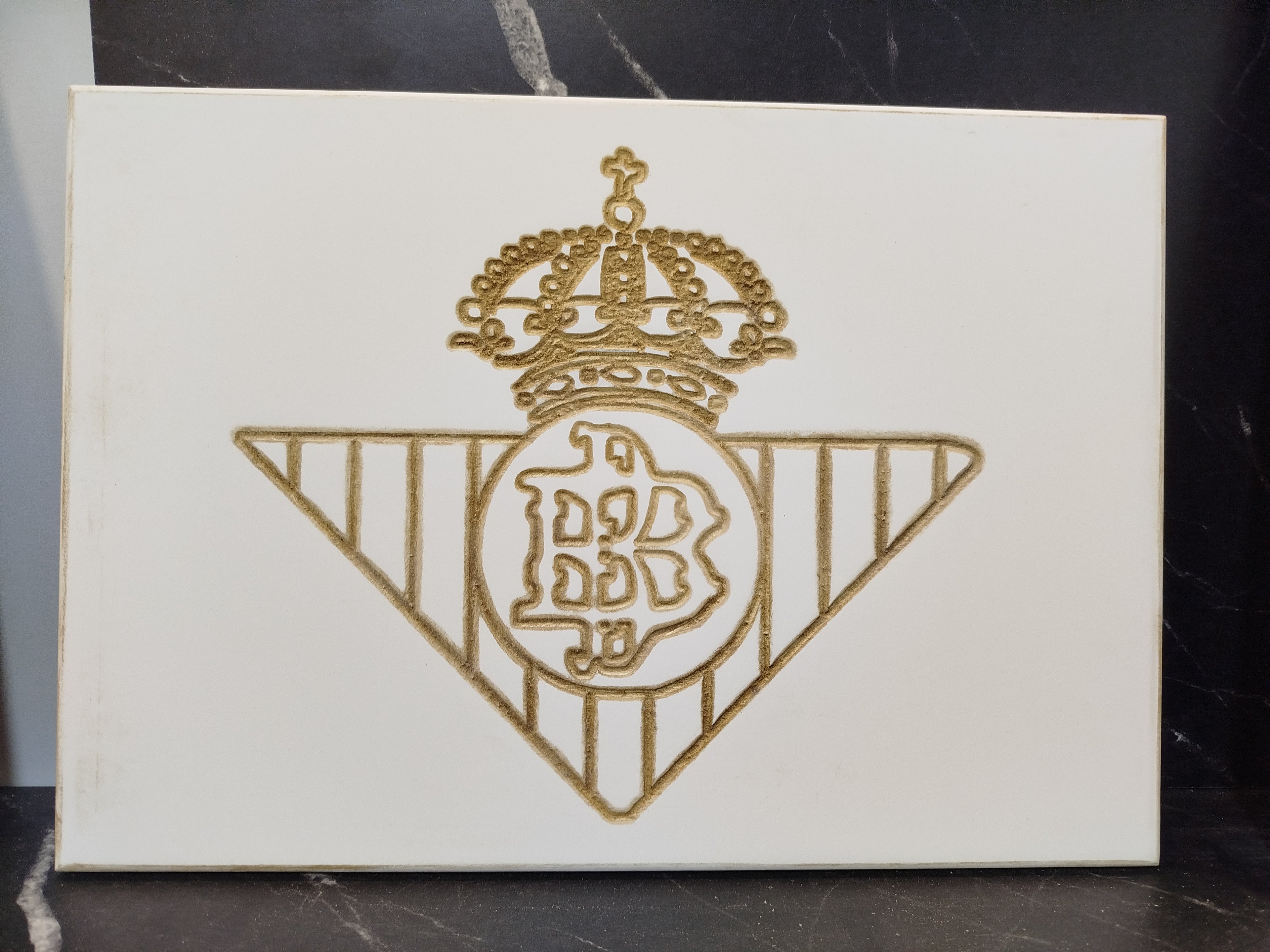 Cuadro Artesanal Escudo Antiguo Real Betis Balompié - Edición Vintage Grabada