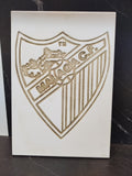 Placa Decorativa Escudo Málaga CF - Grabado de Precisión "Memoria, Compromiso y Fe"