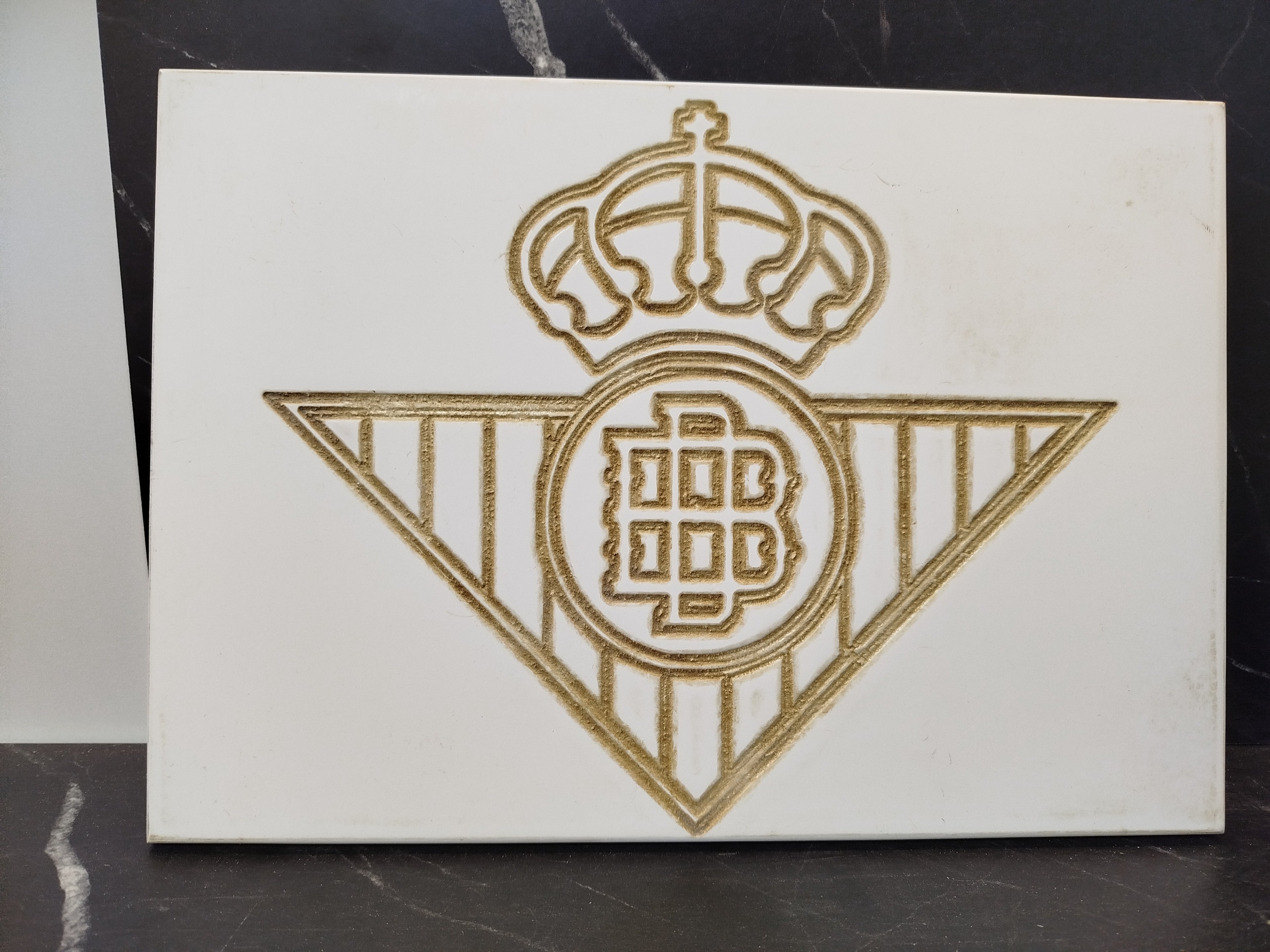 Placa Decorativa Escudo Real Betis - Grabado Artesanal "Manquepierda