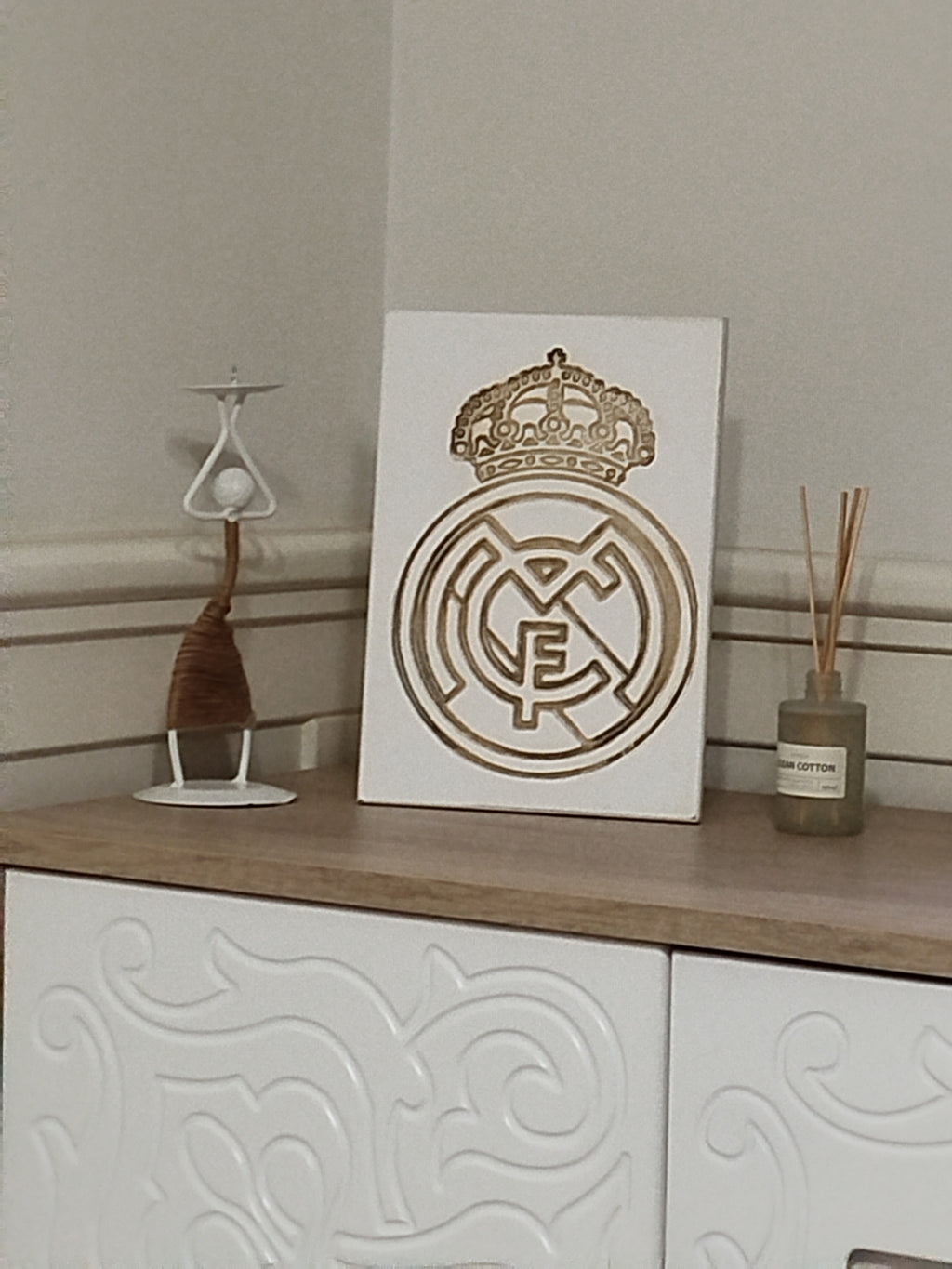 Escudo Real Madrid en Relieve - Cuadro Decorativo Artesanal